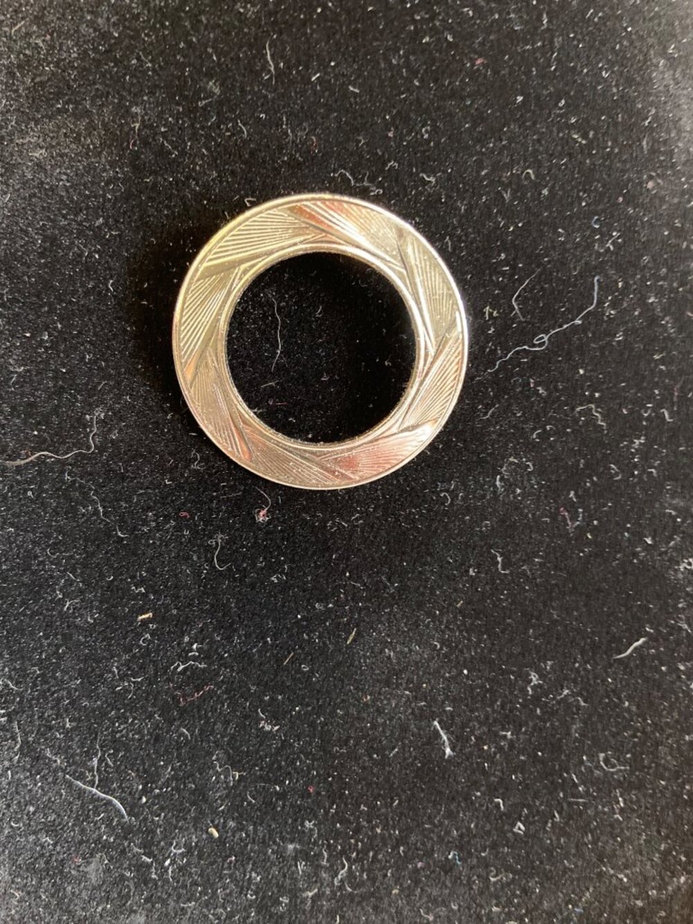 Vintage Silver Tone Circle Brooch Geometric Etched Pin MCM Minimalist Modernist